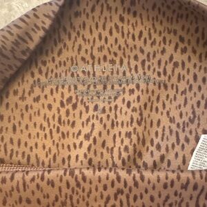 Athleta salutation stash pocket 7/8 leggings - Tan and Brown Spotted